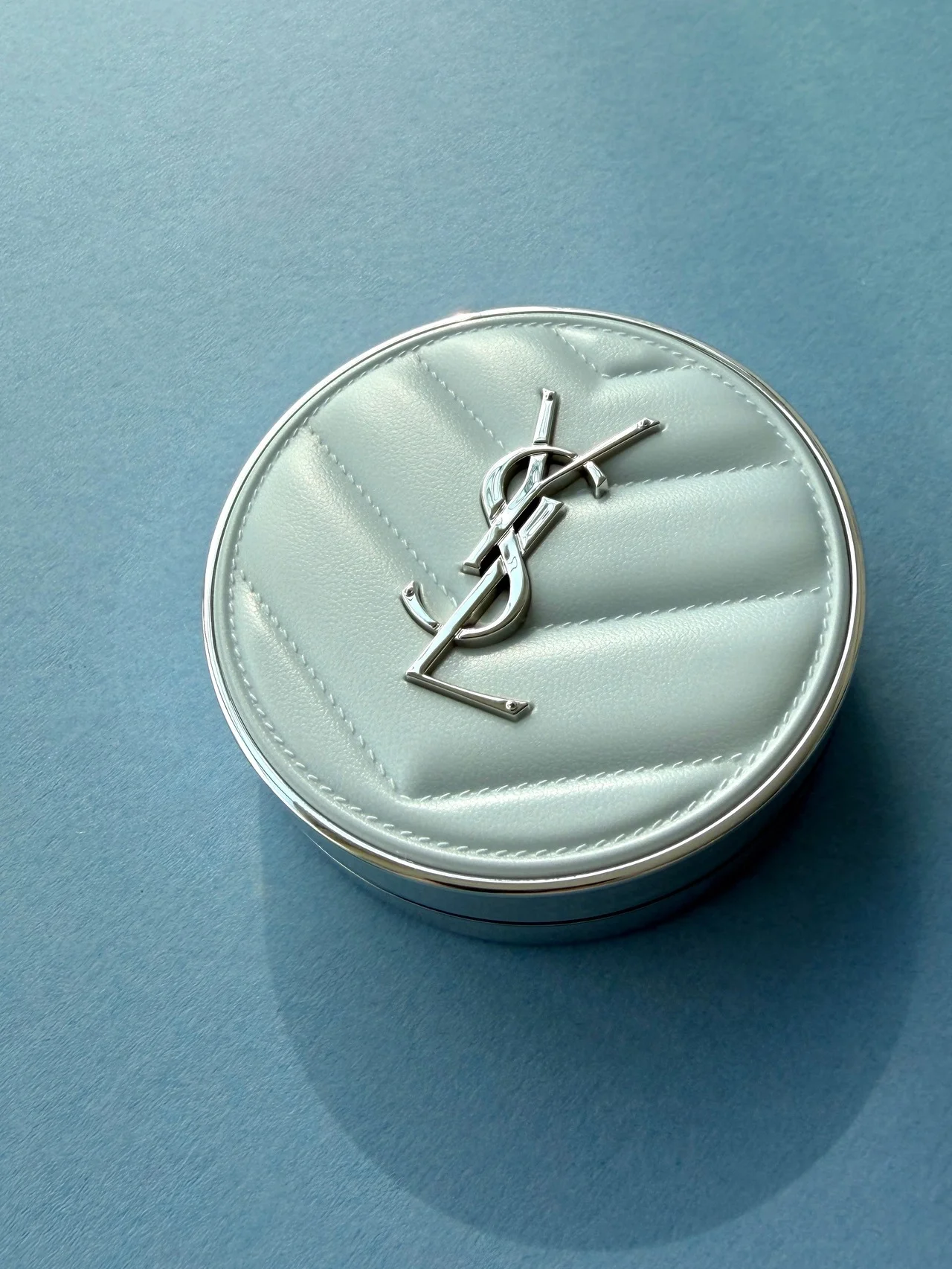 【YSL BEAUTY】オールアワーズ ブラークッションが、マスクのメイク崩れを快適リセット！