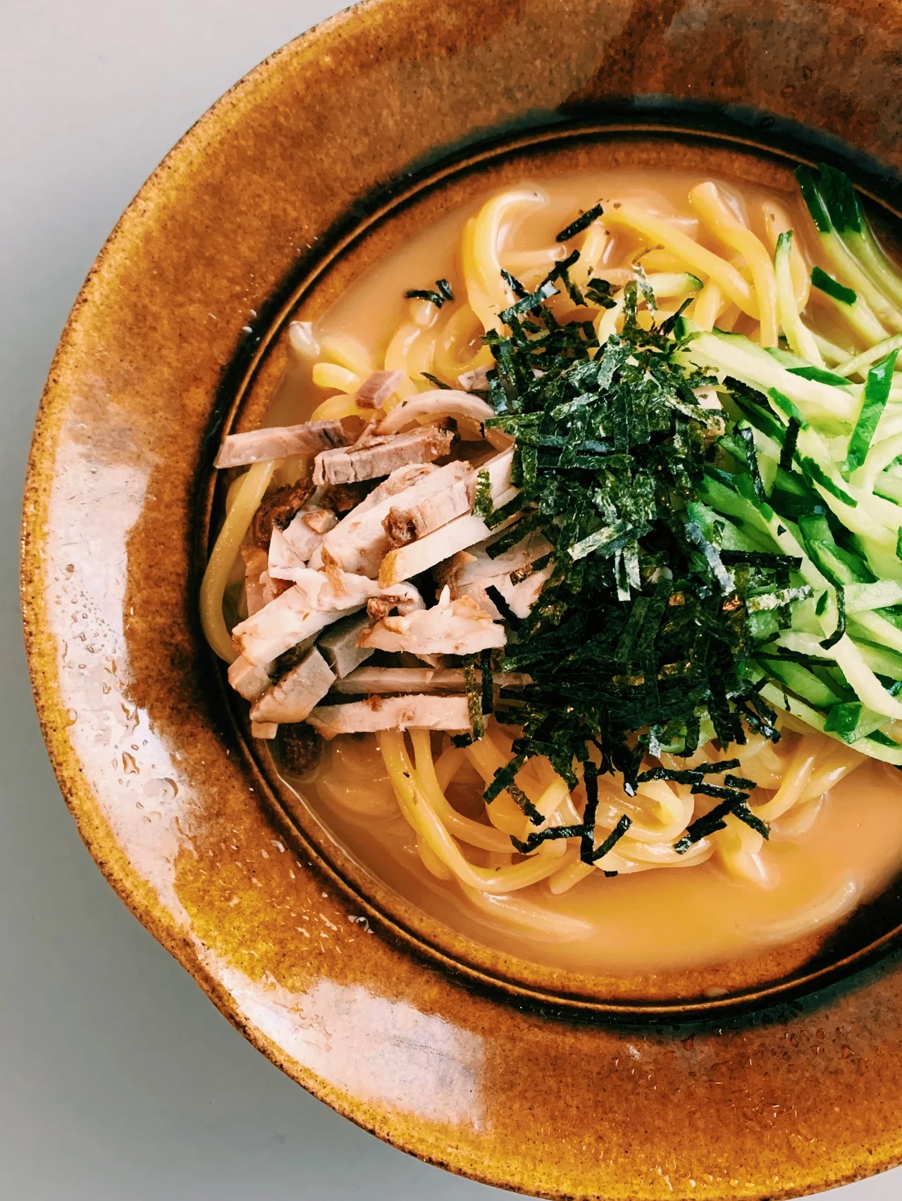 ゆでるだけで名店の味‼　真夏の口福は【中華のサカイ本店】の冷麺が連れてくる