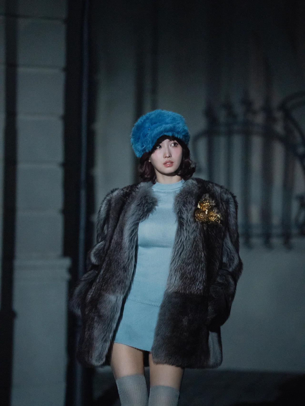 TWICE MOMOがまとう【ミュウミュウ】の特別な一着。MISAMO新曲『Confetti』MVでカスタムルックを披露