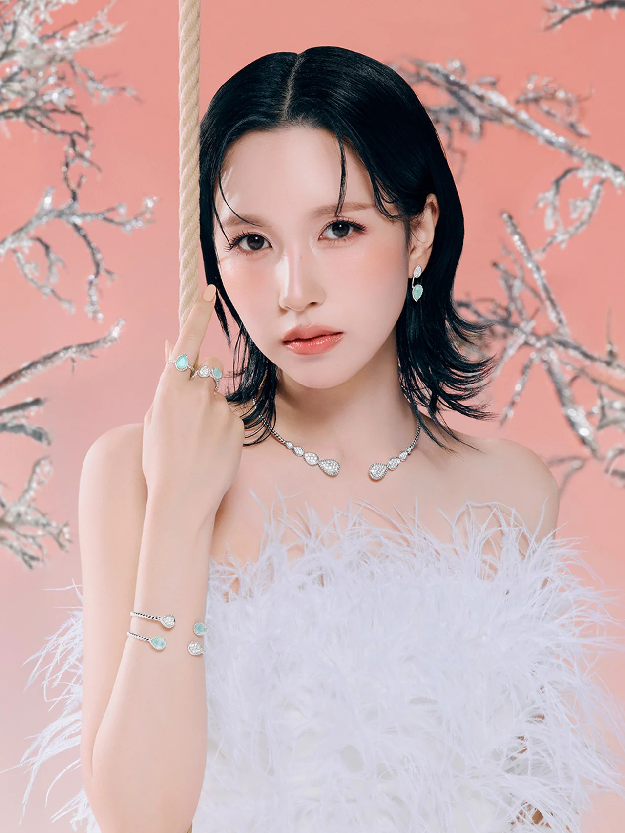 #TWICE #ミナ #ハンソヒ らが登場！ 【ブシュロン】がホリデーキャンペーン「WINTER WONDERLAND」をスタート