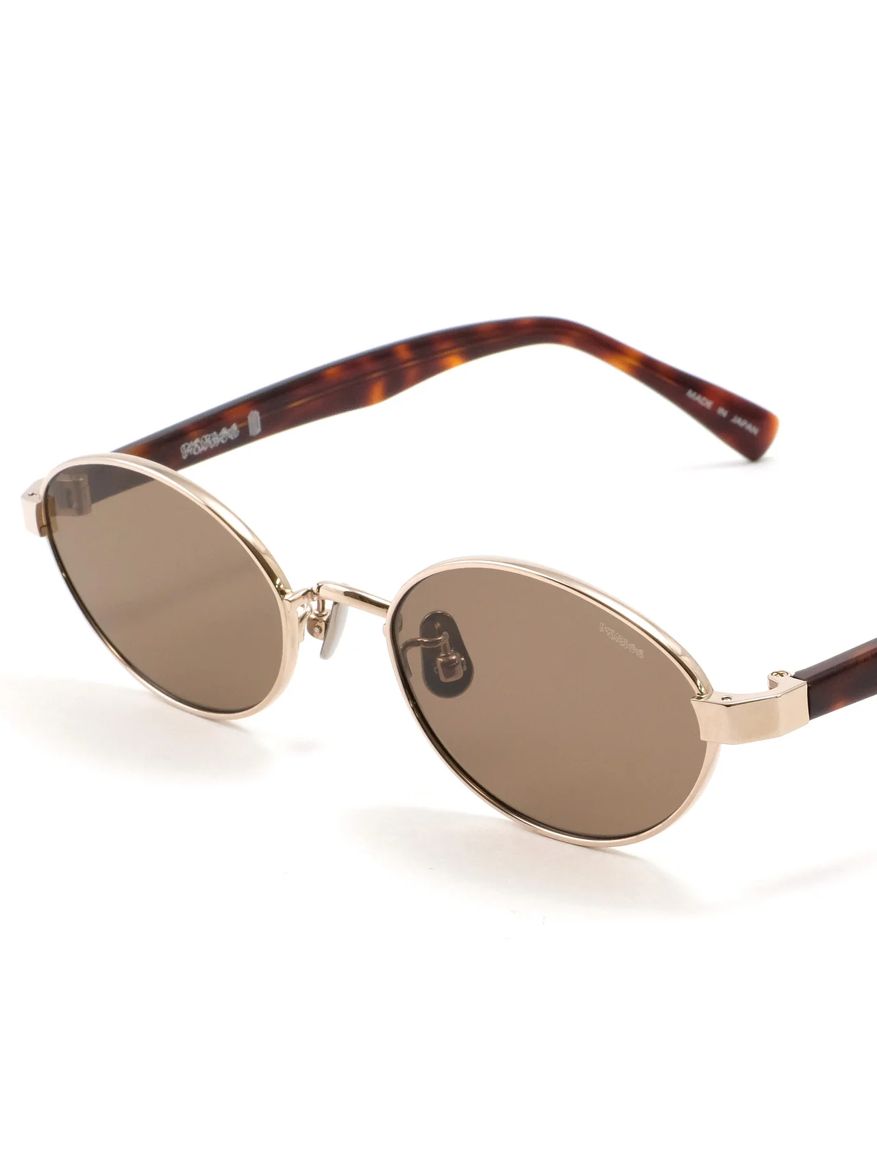 【フェティコ】と【ブラン】が、第3弾となるコラボレーションアイウェアを発売！ 新作はオーバル型のコンビネーションモデル