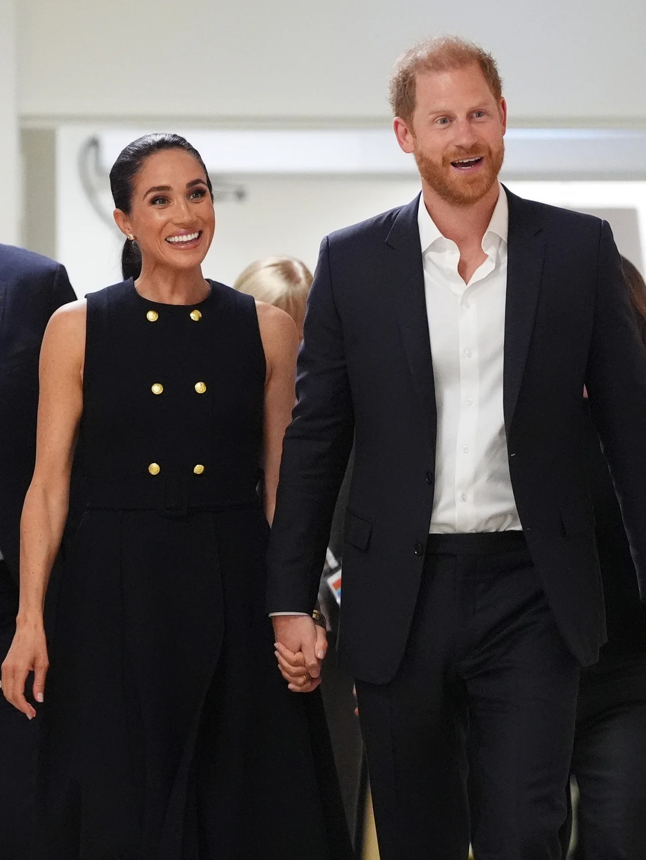 王室気取りの訪問に批判噴出？メーガン妃、オーストラリアをATM扱いかという声もあり、約30万円リトリートが完売せず