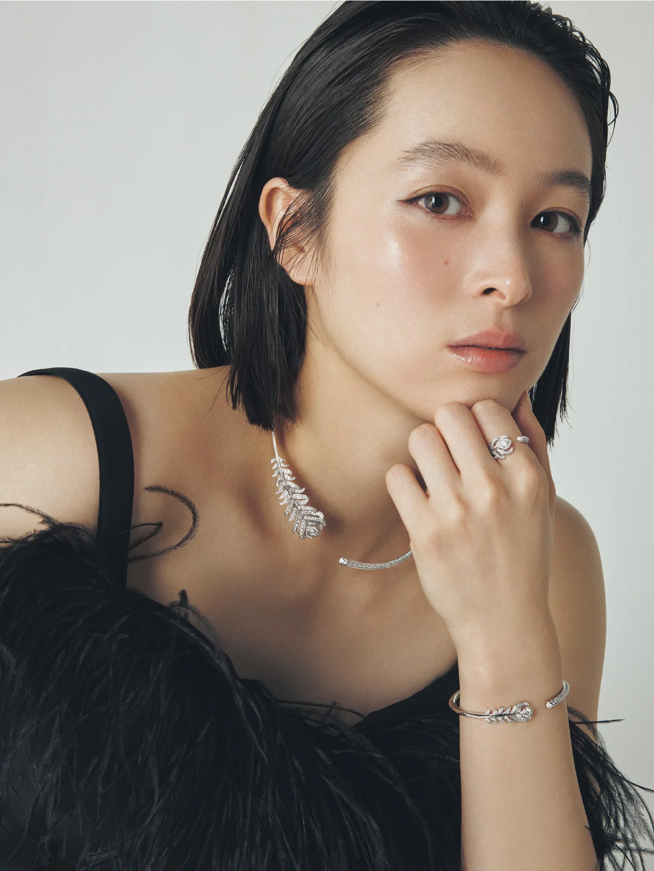 BOUCHERON　清野菜名のウィッシュ・リスト　ブシュロンと過ごすホリデー