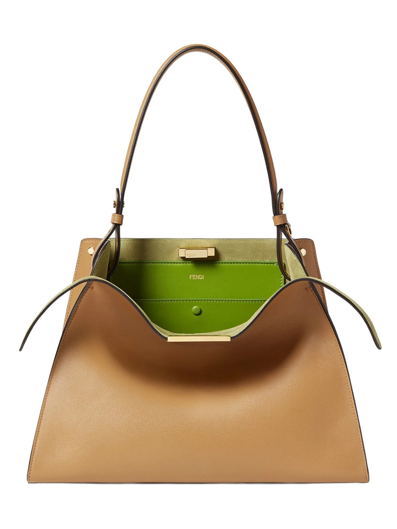 【フェンディ】のバッグが醸し出す、大人の余裕 vol.1352