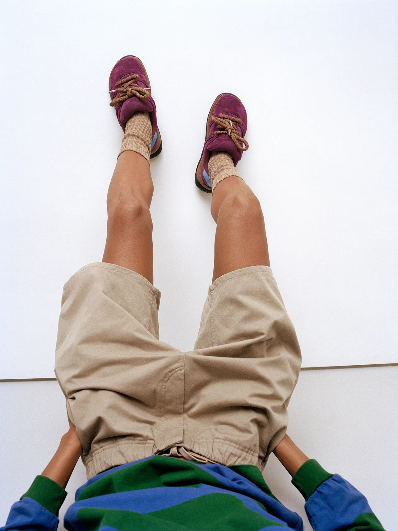 【ビルケンシュトック 1774】人気コラボ第2弾！ 都会的なムードをまとった最新モデルが登場