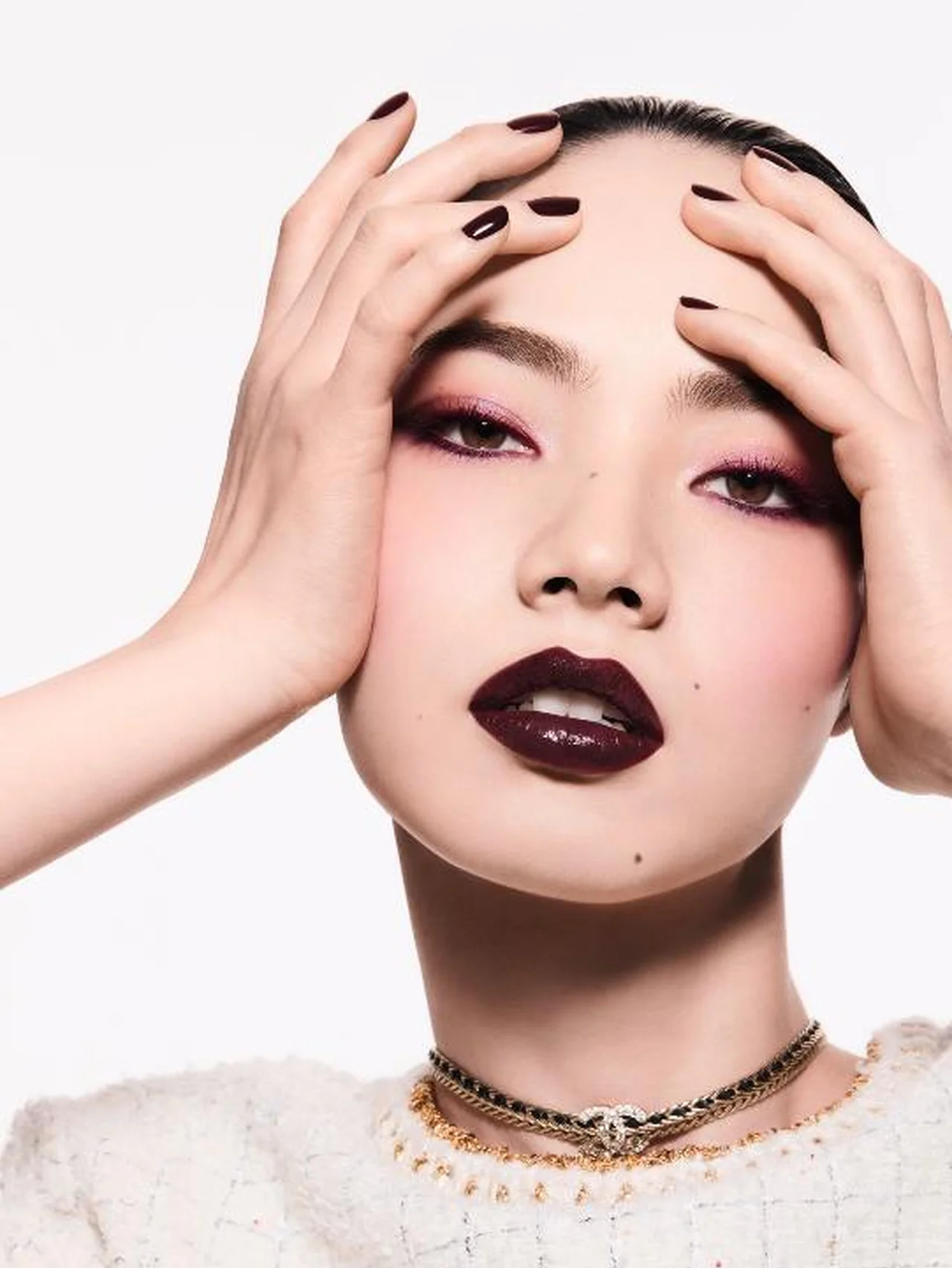 【シャネル】小松菜奈がビューティ アンバサダーに就任。唯一無二の存在感が紡ぐ、新たな美の物語