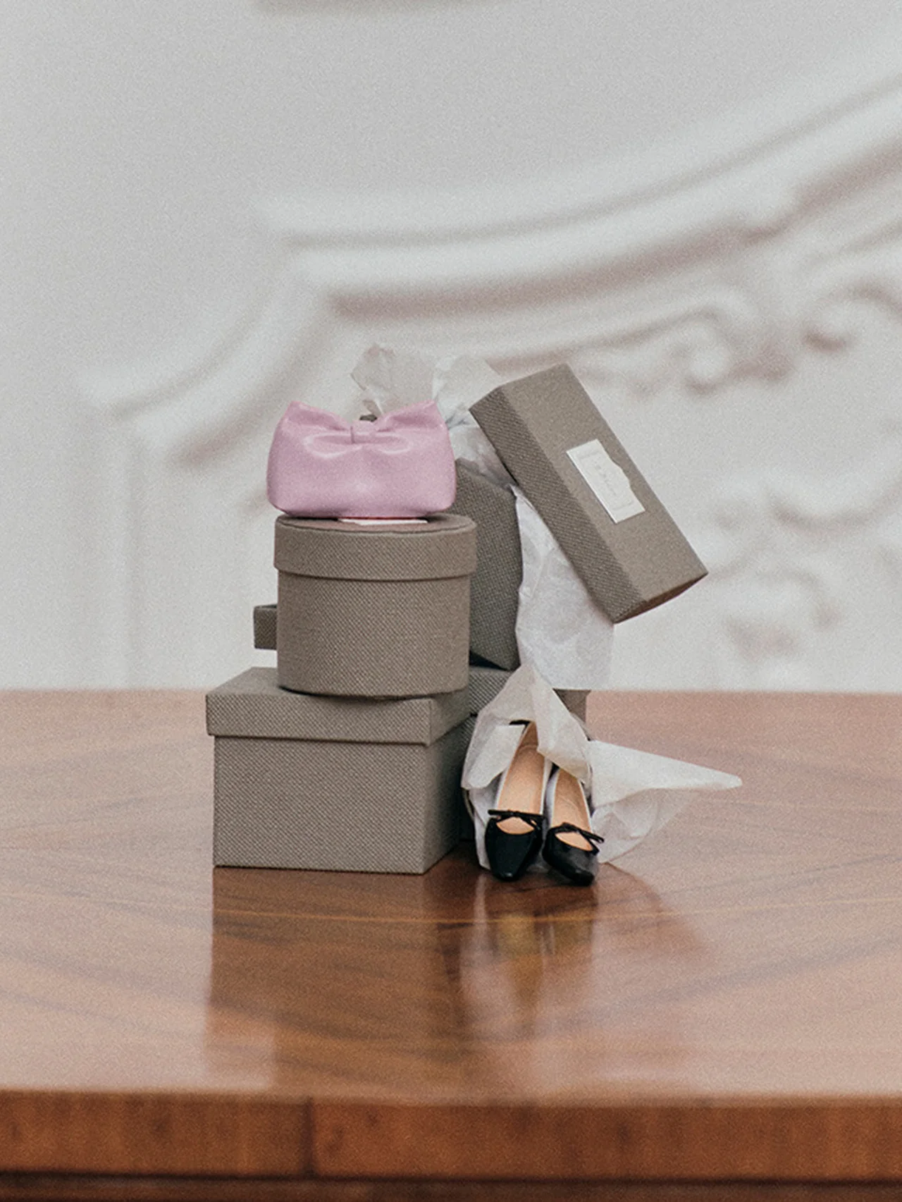 【ディオール】がジョナサン・アンダーソン初コレクションのポップアップを伊勢丹新宿店で開催。限定バッグも登場！