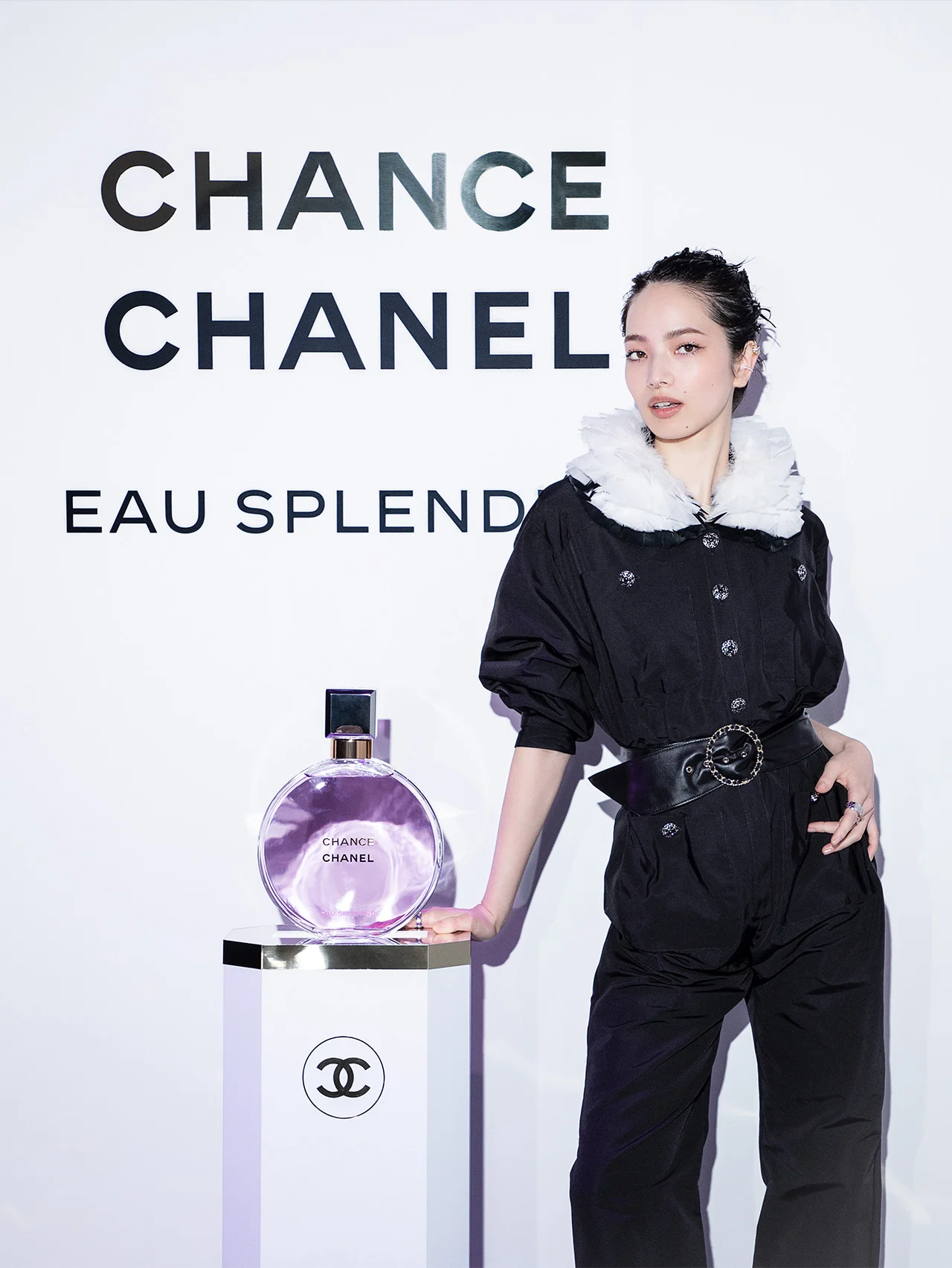 幸運を閉じ込めた【シャネル】チャンスの新フレグランスと小松菜奈が出合ったら