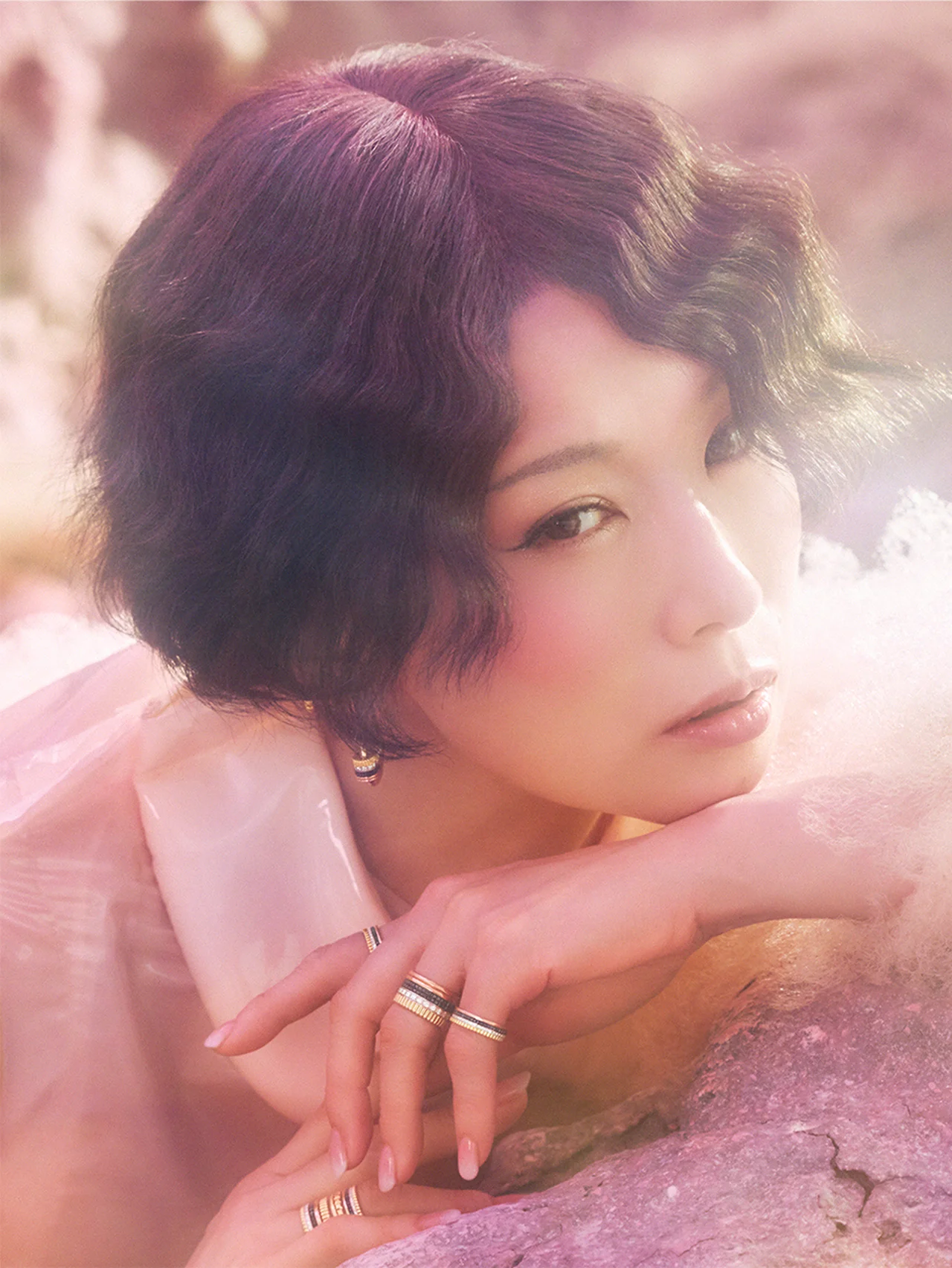 【ブシュロン】が椎名林檎とコラボレーション！ 新曲MVでアイコンコレクション「キャトル」などを着用