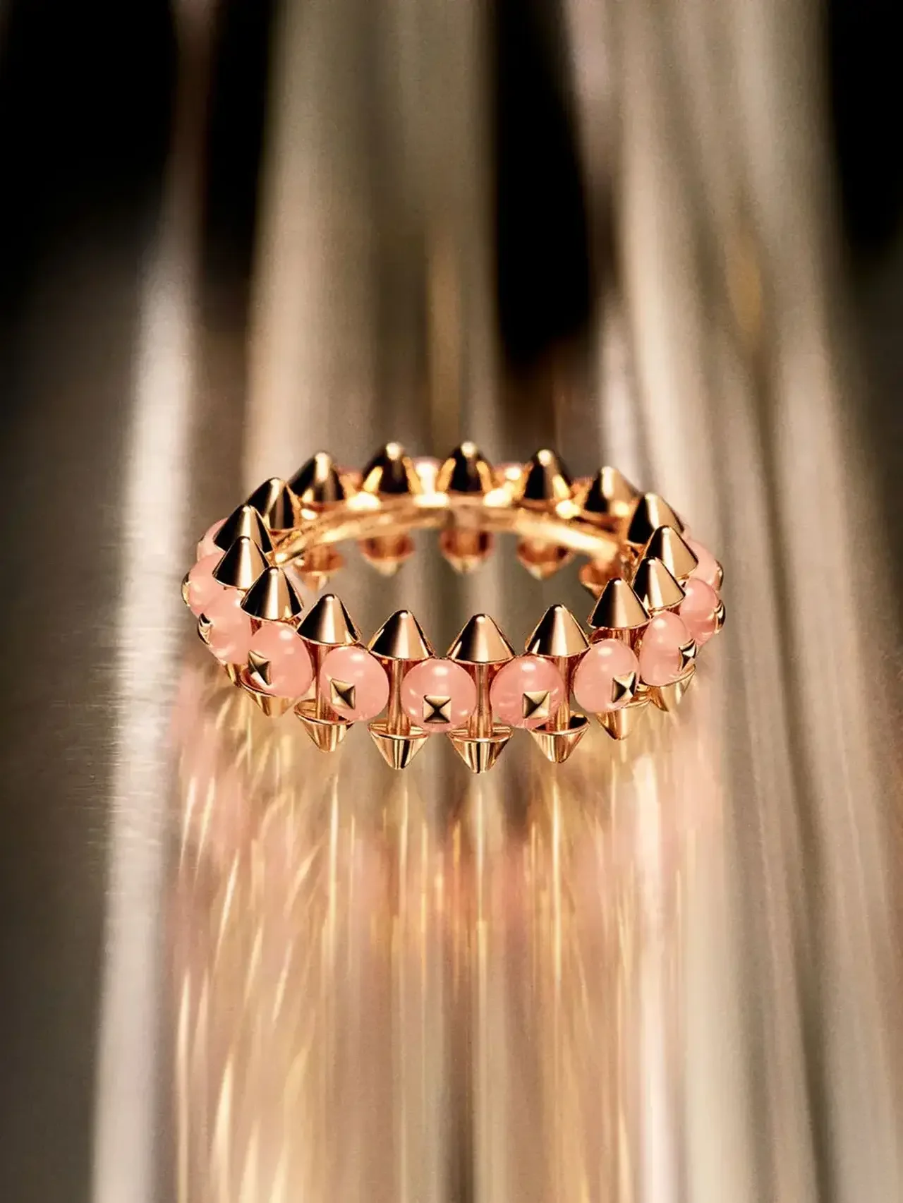 人気ブランドの新作リング3選！ 春の装いに新鮮なきらめきを。【カルティエ】【ポメラート】【ブシュロン】