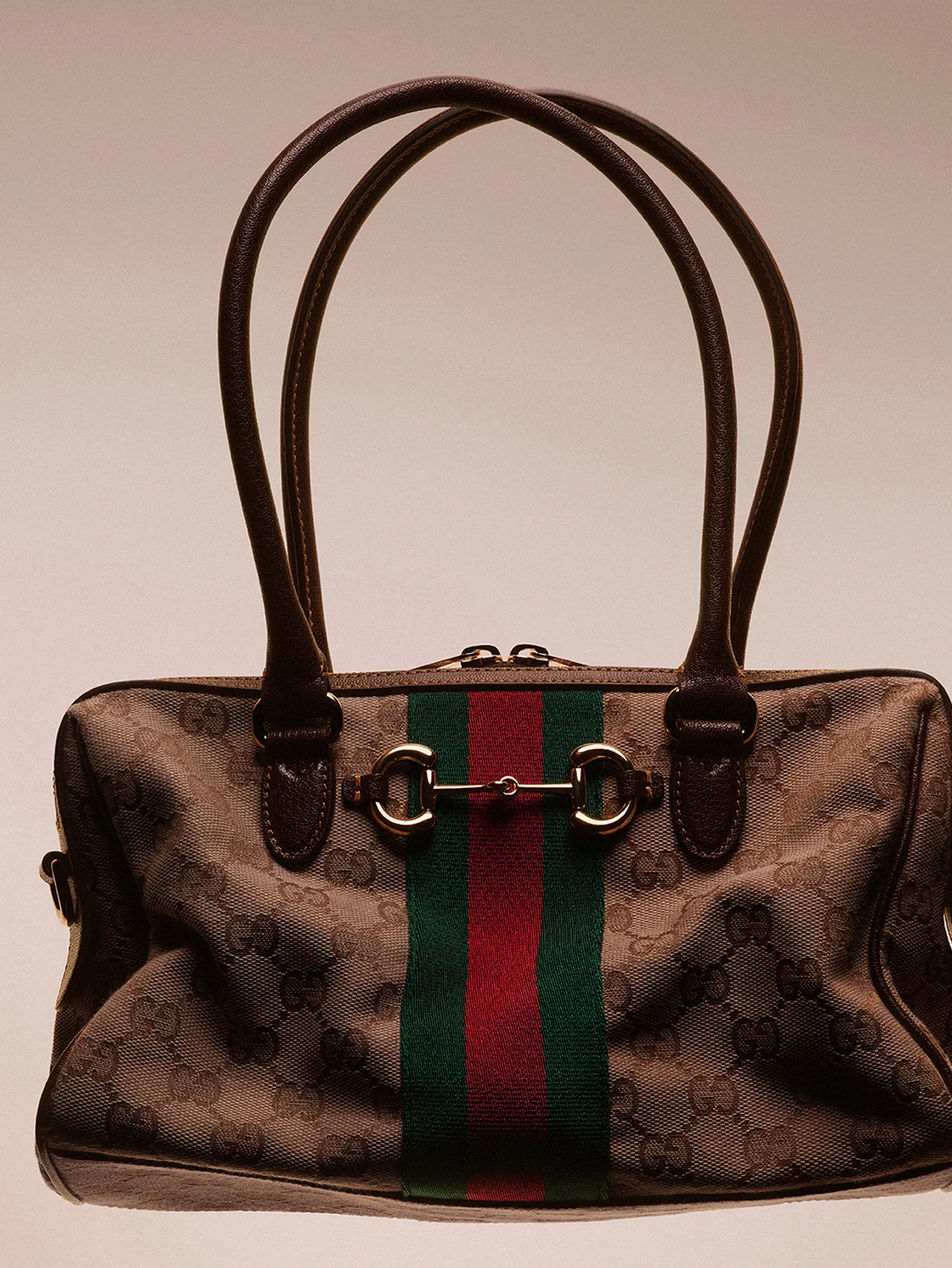 【グッチ】新作バッグ「グッチ ボルセット」が登場。ホースビットが映える、エフォートレスな新アイコン