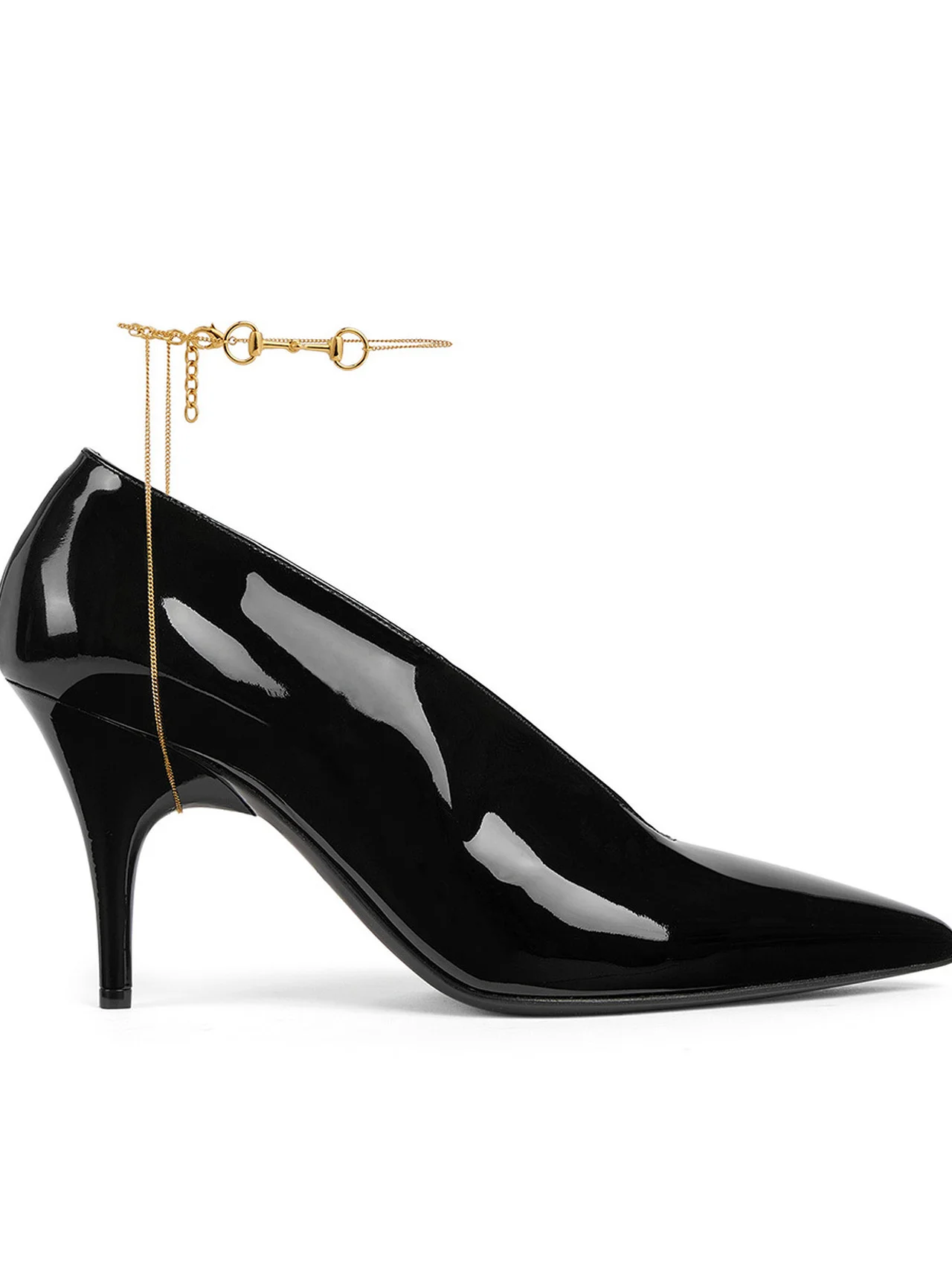 気持ちも足もとも引き締める、【グッチ】の黒パンプス vol.1236