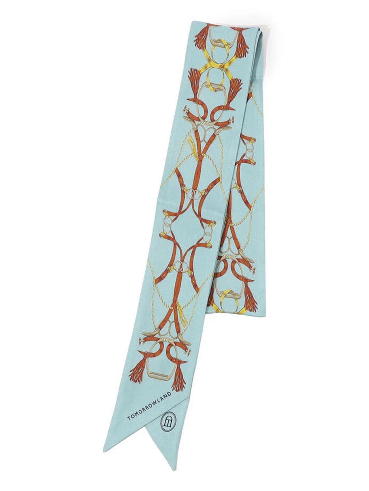 手軽に巻けるボウタイスカーフで、おしゃれの幅を広げて vol.1353