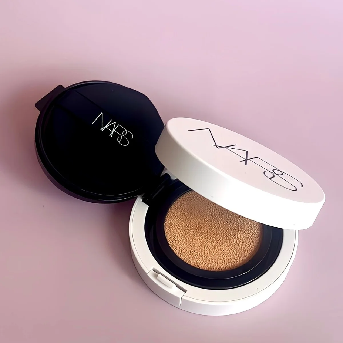 薄づきなのにハイカバー力に感激！ 【NARS】の新セラムクッションファンデーション #深夜のこっそり話 #2115