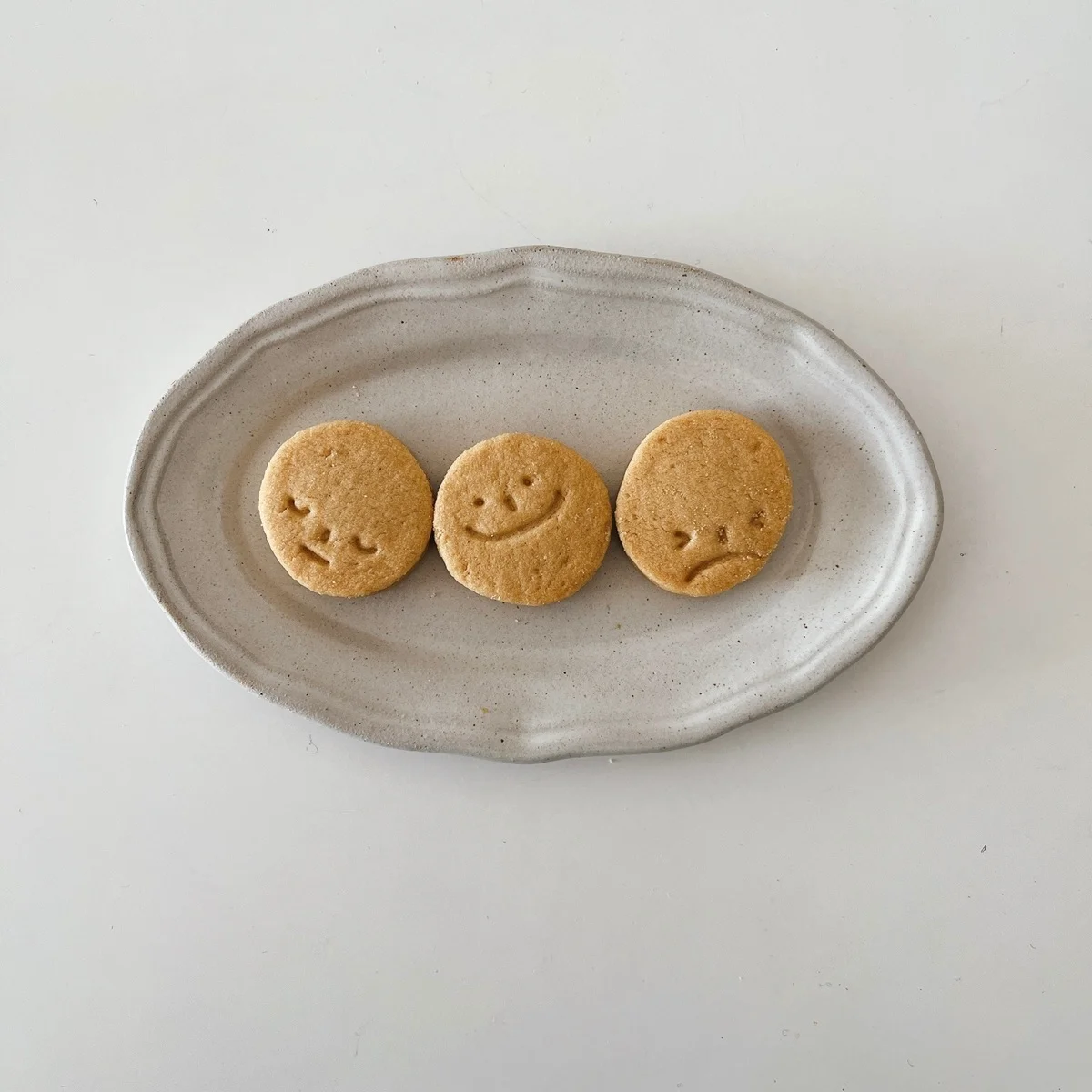 やさしさに包まれる。癒しの顔クッキー！【茎工房｜こどものおやつ】