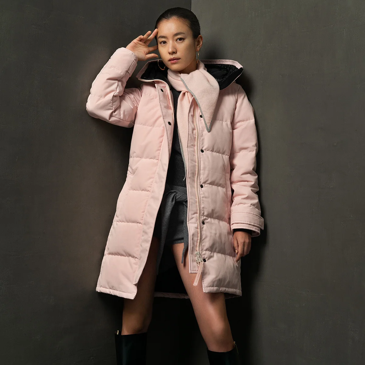 ハン・ヒョジュが着るCANADA GOOSE