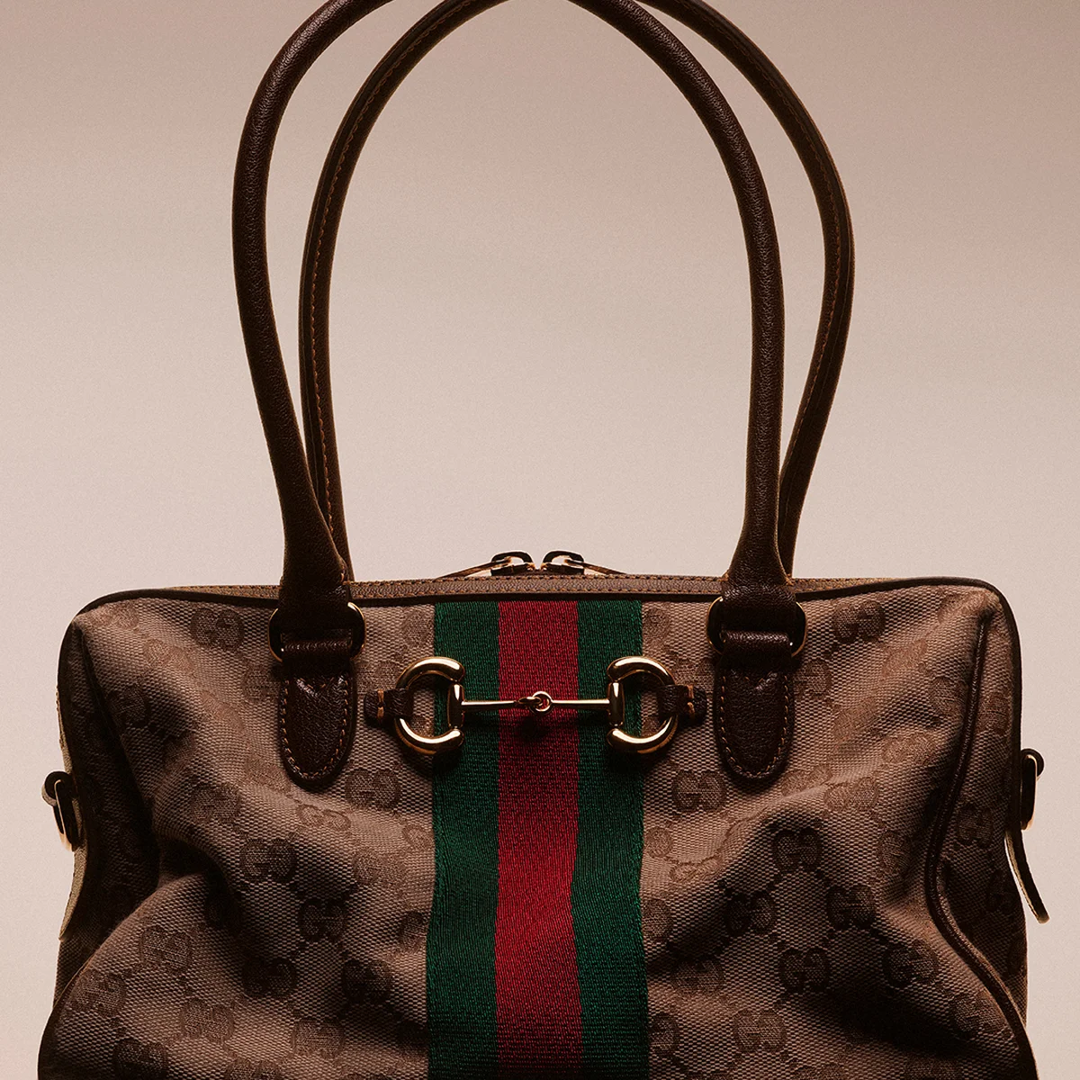 【グッチ】新作バッグ「グッチ ボルセット」が登場。ホースビットが映える、エフォートレスな新アイコン