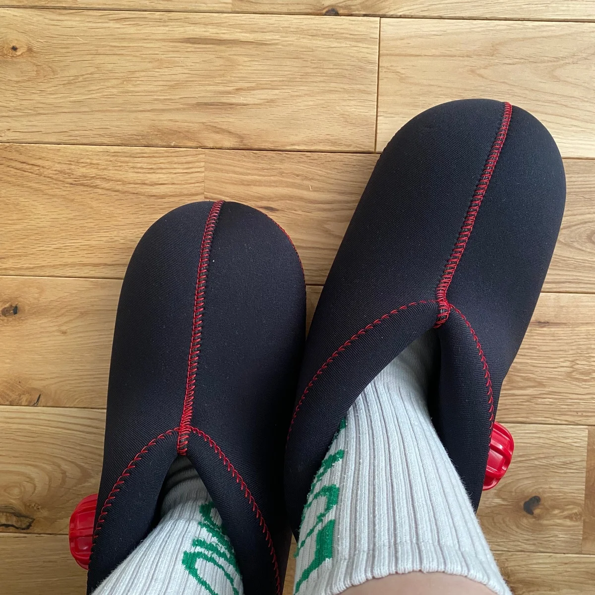 末端冷え症の救世主【クロッツの履く湯たんぽ】で温活