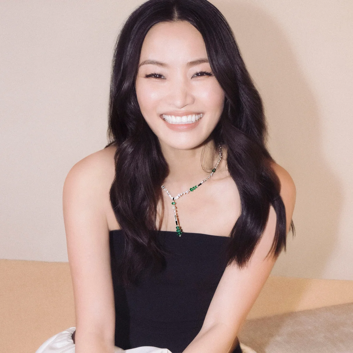 【カルティエ】のガラ ディナーに、アンバサダーのアンナ・サワイが登場！ 最新のハイエンドコレクション「アン エキリーブル」をまとう