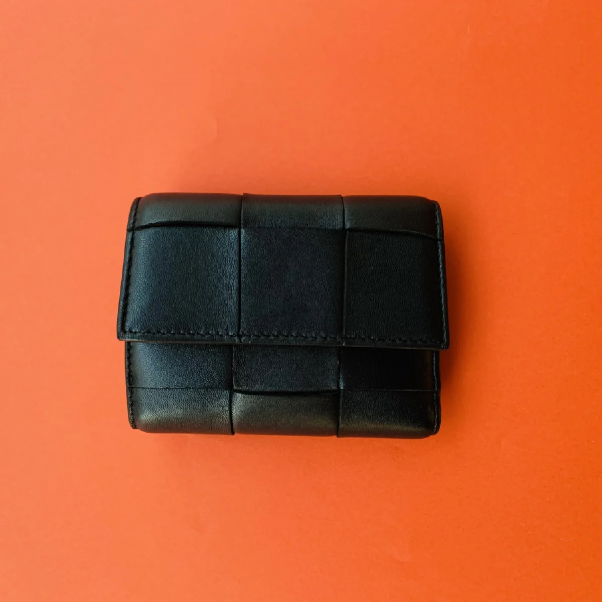 【SPURエディター愛用財布】10選｜デザイン性と実用性が両立した人気ブランドのミニ財布&フラグメントケースが勢揃い！