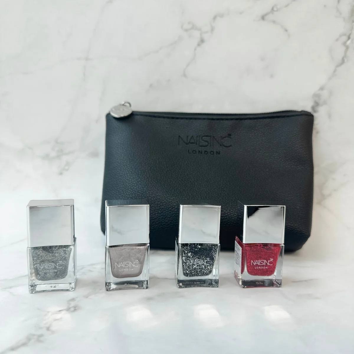 服好きのネイル4種セット！【NAILS INC】のアーカイブ コレクション ネイルポリッシュ ミニキット