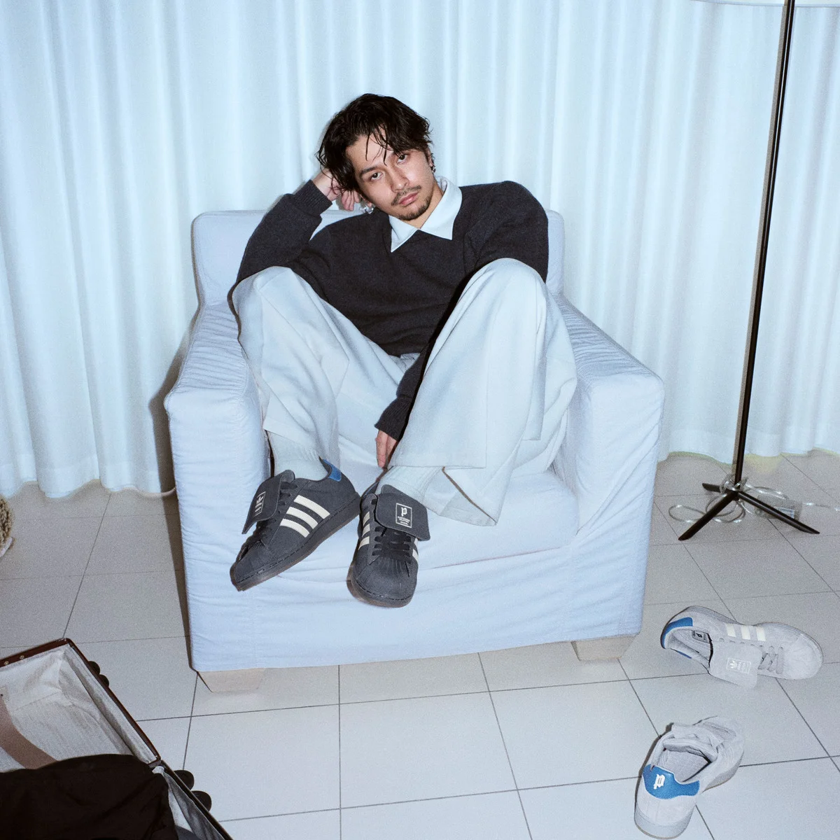 常田大希が手がけるPOINTLESS JOURNEYとコラボ！ アディダス“SUPERSTAR”をベースにした新作スニーカーが登場