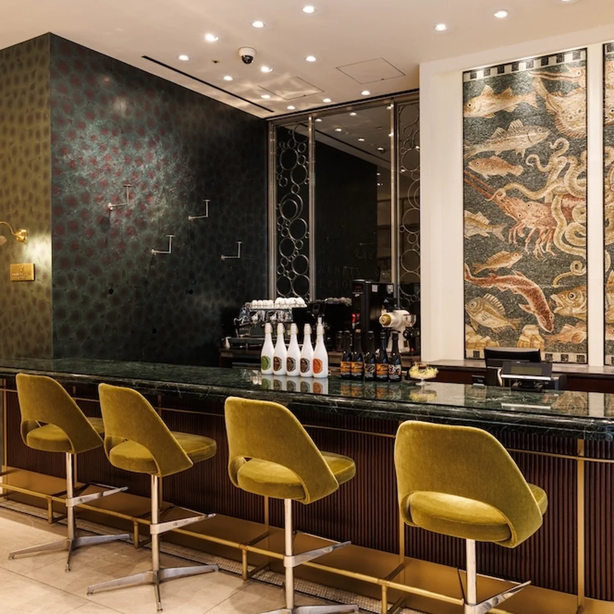カフェ「BARNEYS CAFE BY CROWD ROASTER」も登場！ 【バーニーズ　ニューヨーク】銀座本店がリニューアルオープン