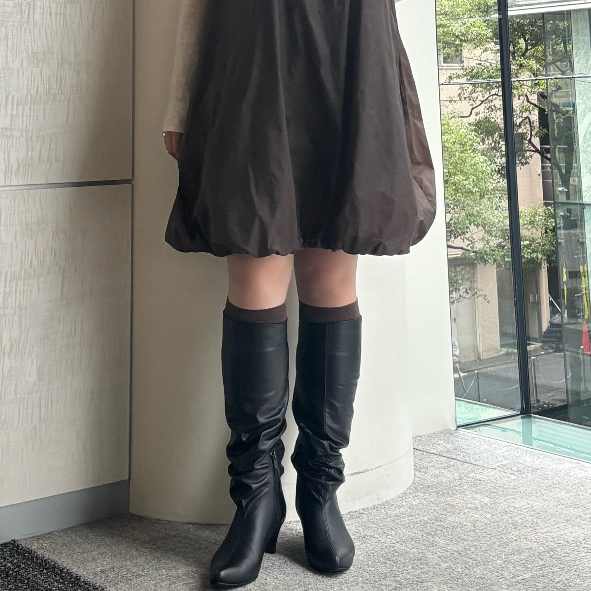 話題の【銀座かねまつ】からモードなロングブーツが登場！ エディターが試着レビュー