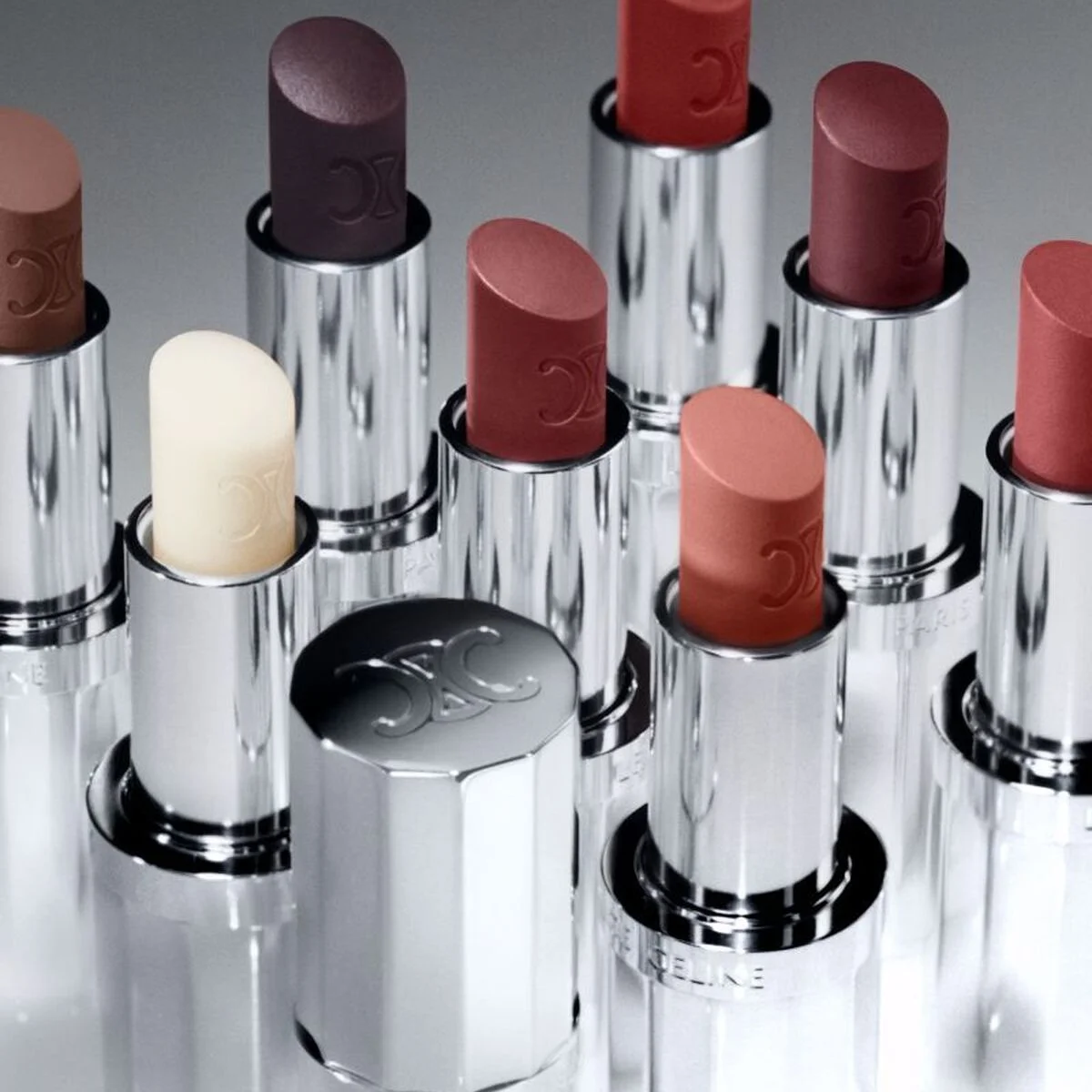 【セリーヌ ボーテ】から新作リップバーム誕生。軽やかなマット質感で楽しむ全8色