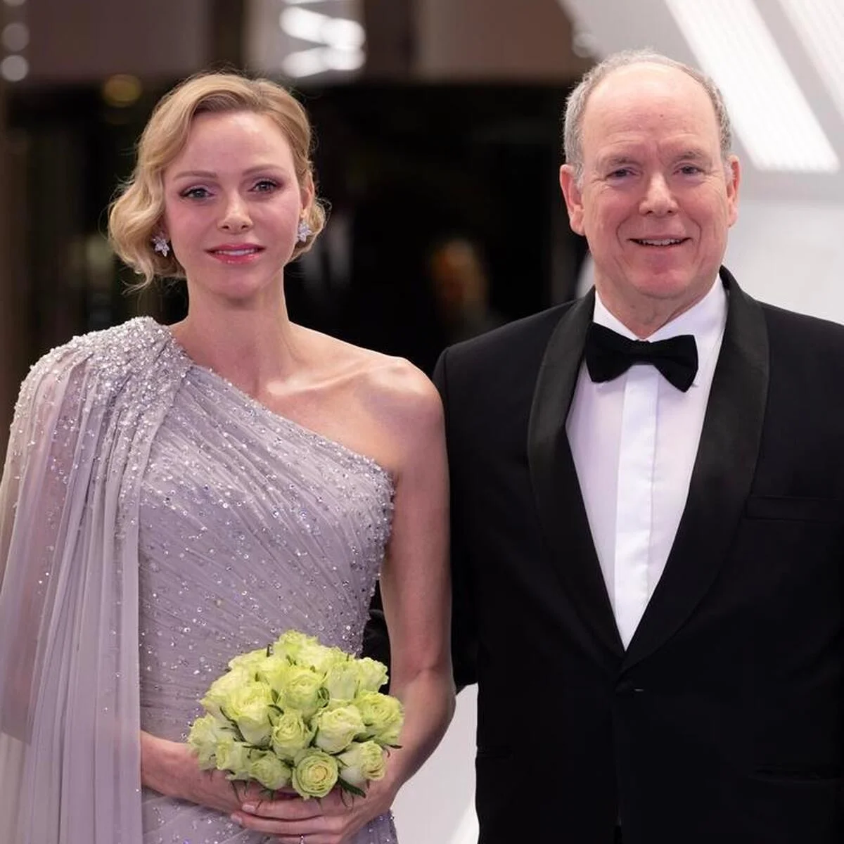 彬子女王殿下とモナコ・シャルレーヌ公妃のツーショットが世界で話題沸騰！ ダイアナ元妃の姪キティ・スペンサーも出席した華麗なる舞踏会の洗練ルックも注目の的に