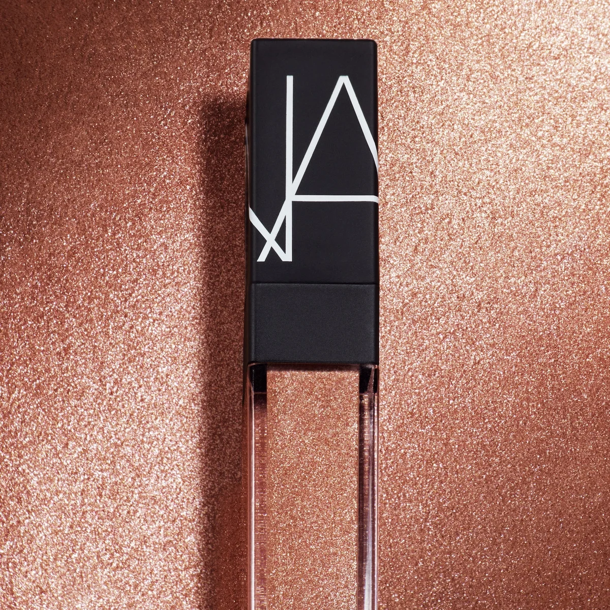 まばゆい輝きをひと塗りで。【NARS】新リキッドアイシャドーがデビュー