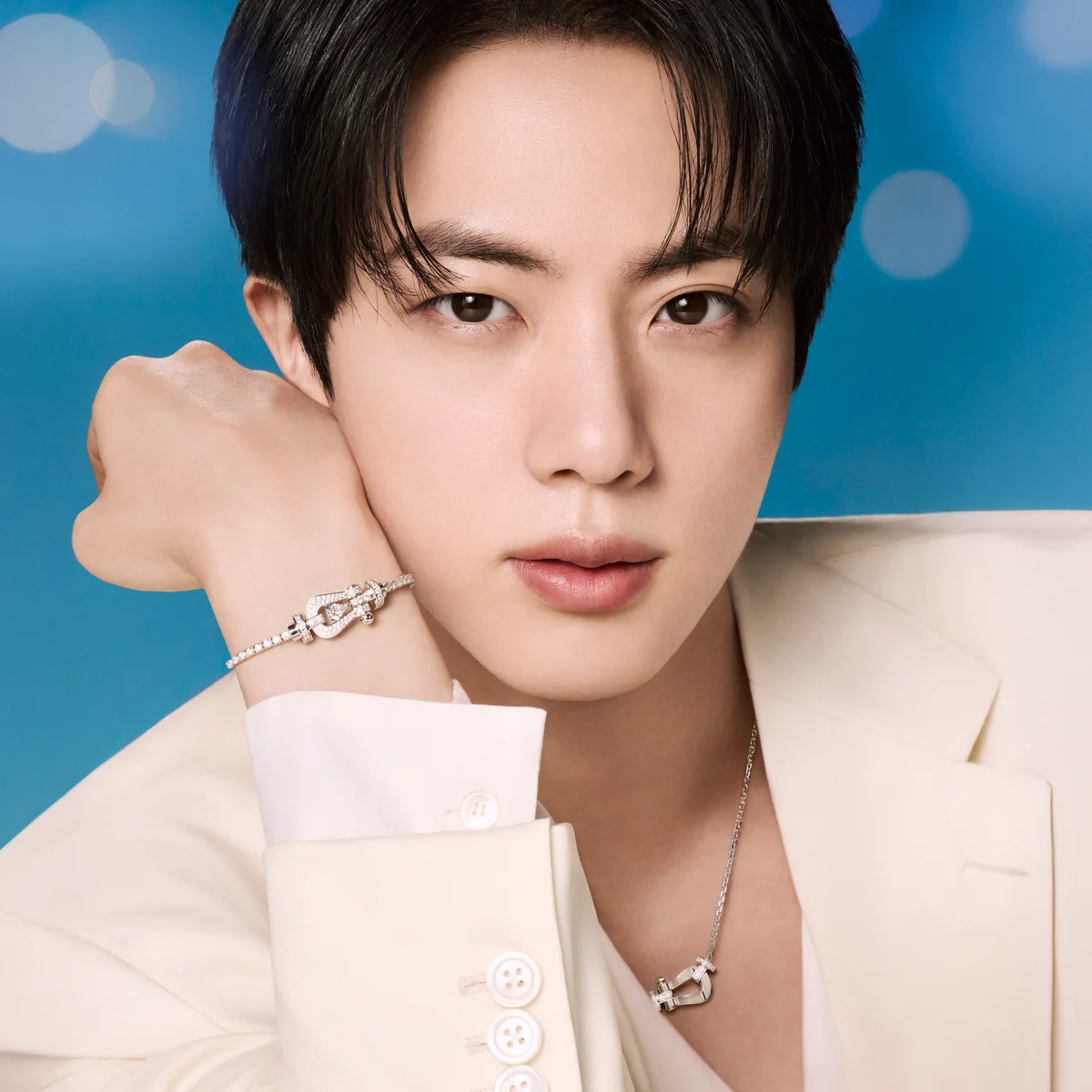  【フレッド】 #BTS の #JIN が出演するホリデーキャンペーンの最新ビジュアルを公開！