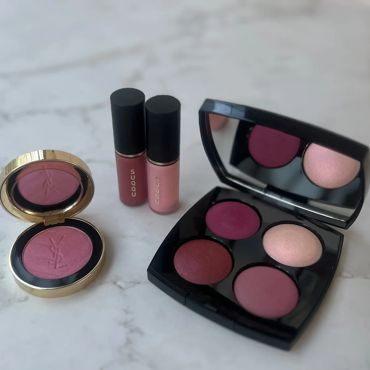 【シャネル】【SUQQU】【YSL】ディープベリーからキャンディピンクまで。しっかり色づくチークが、2026年春新色のイチオシです