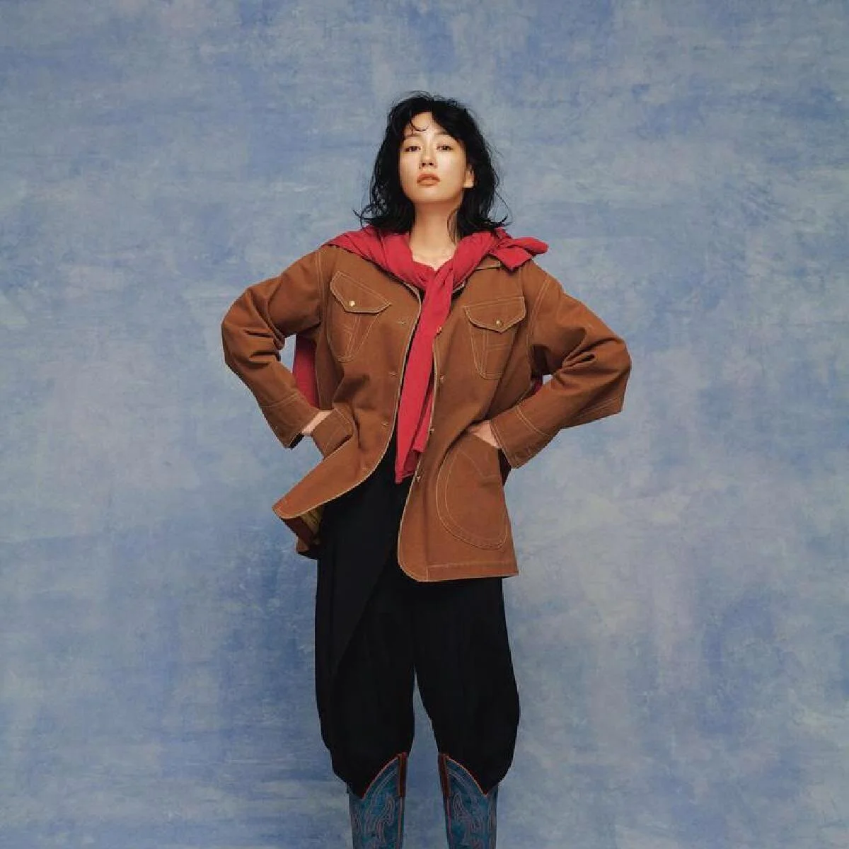俳優・水川あさみさんがSPURだけに私物ファッションアイテムを披露！