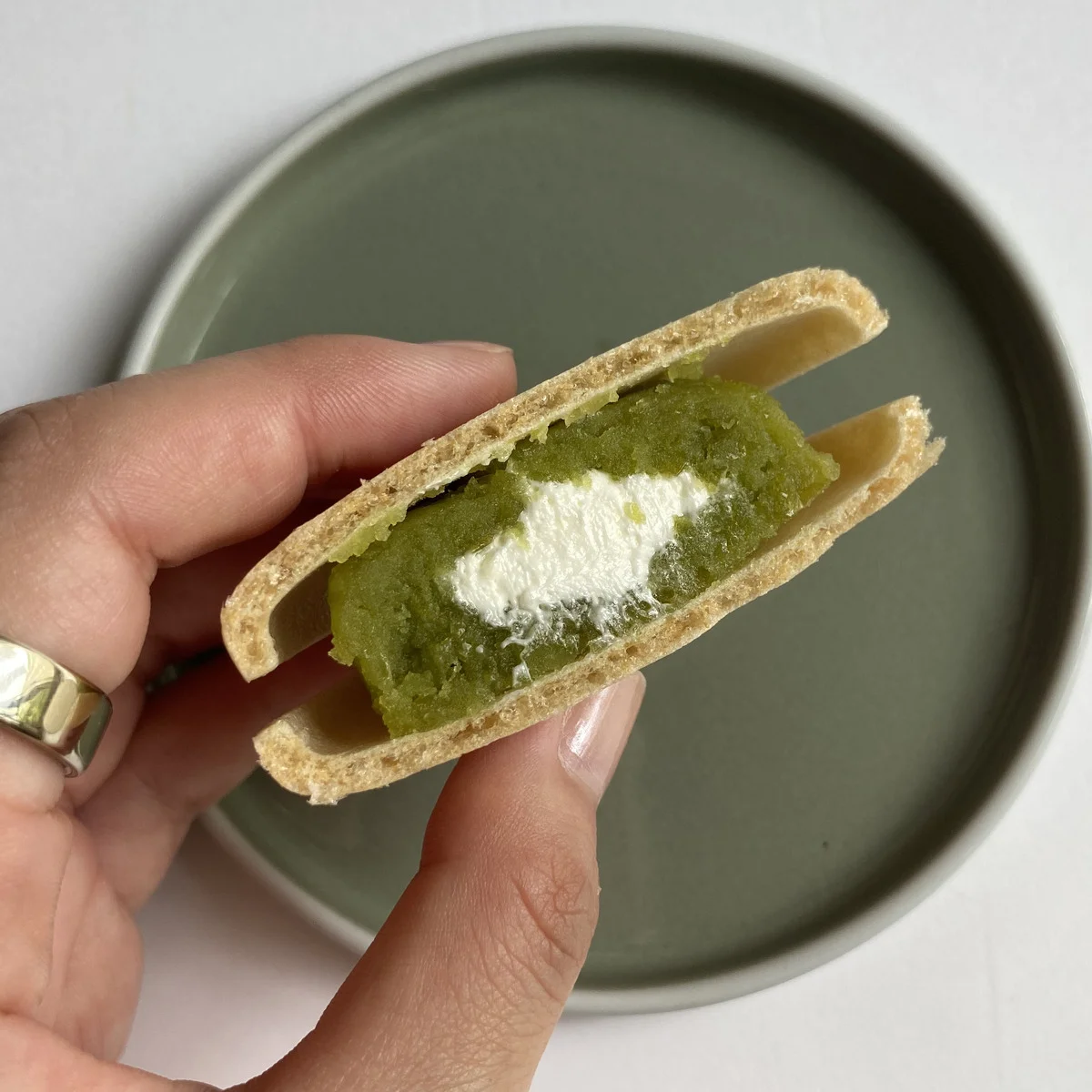 【仙台土産】ずんだ餡と発酵バターを最中で包む、ひと手間お菓子