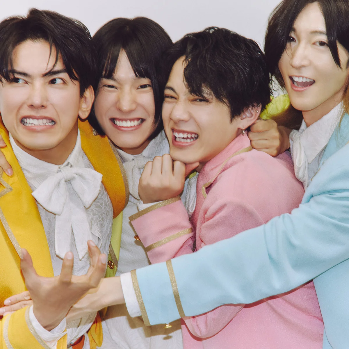 【モナキ】メジャーデビュー記念インタビュー！ 話題沸騰の4人組はツッコミどころ満載