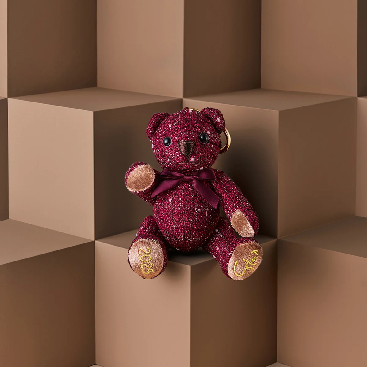 【スタージュエリー】のクリスマスチャリティプログラム「BEAR FOR PEACE」が今年もスタート！ 数量限定のアイテムも登場