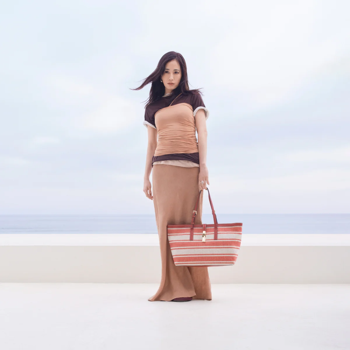 FURLA　前田敦子と南イタリアの風を感じて