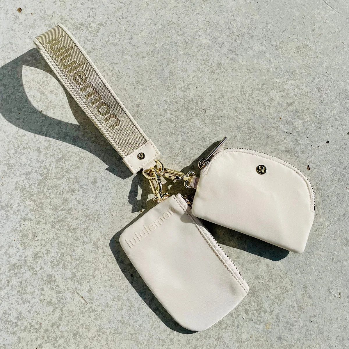 【ルルレモン】はアクセサリーも見逃せなかった！　デュアルポーチリストレットがちょうどいい