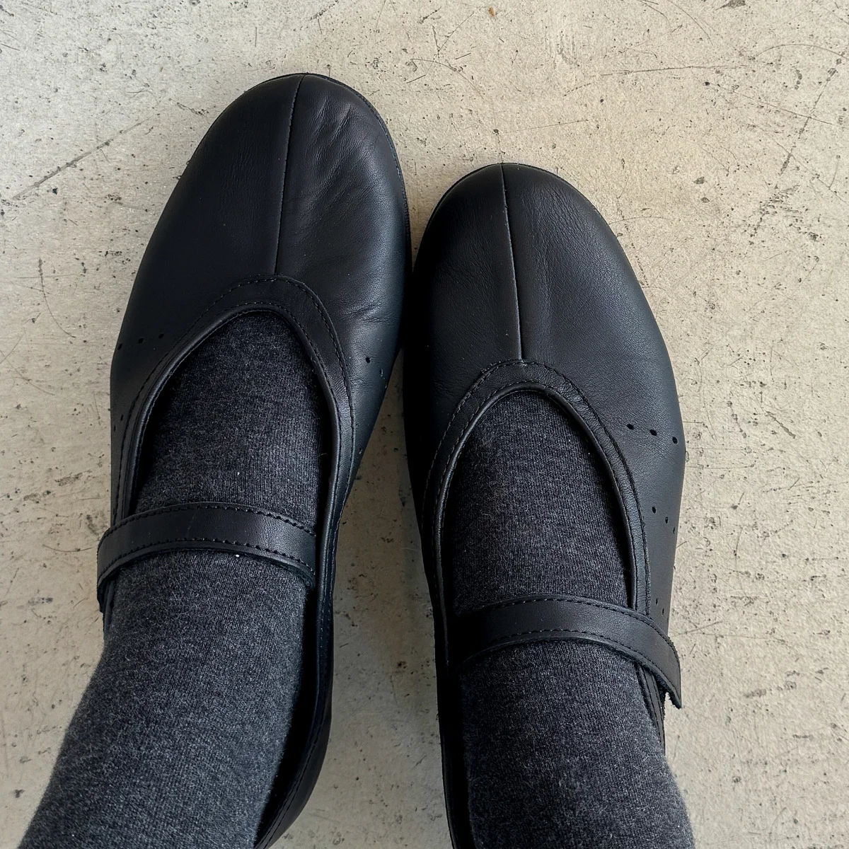 早々にベストバイの予感。【アディダス】でメリージェーンデビューしました！