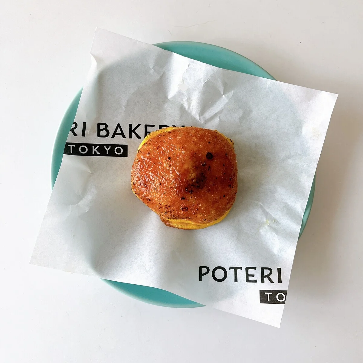 カスタードクリームたっぷり！ 生ドーナツを楽しめるカフェ【POTERI BAKERY TOKYO｜POTERIドーナツ】