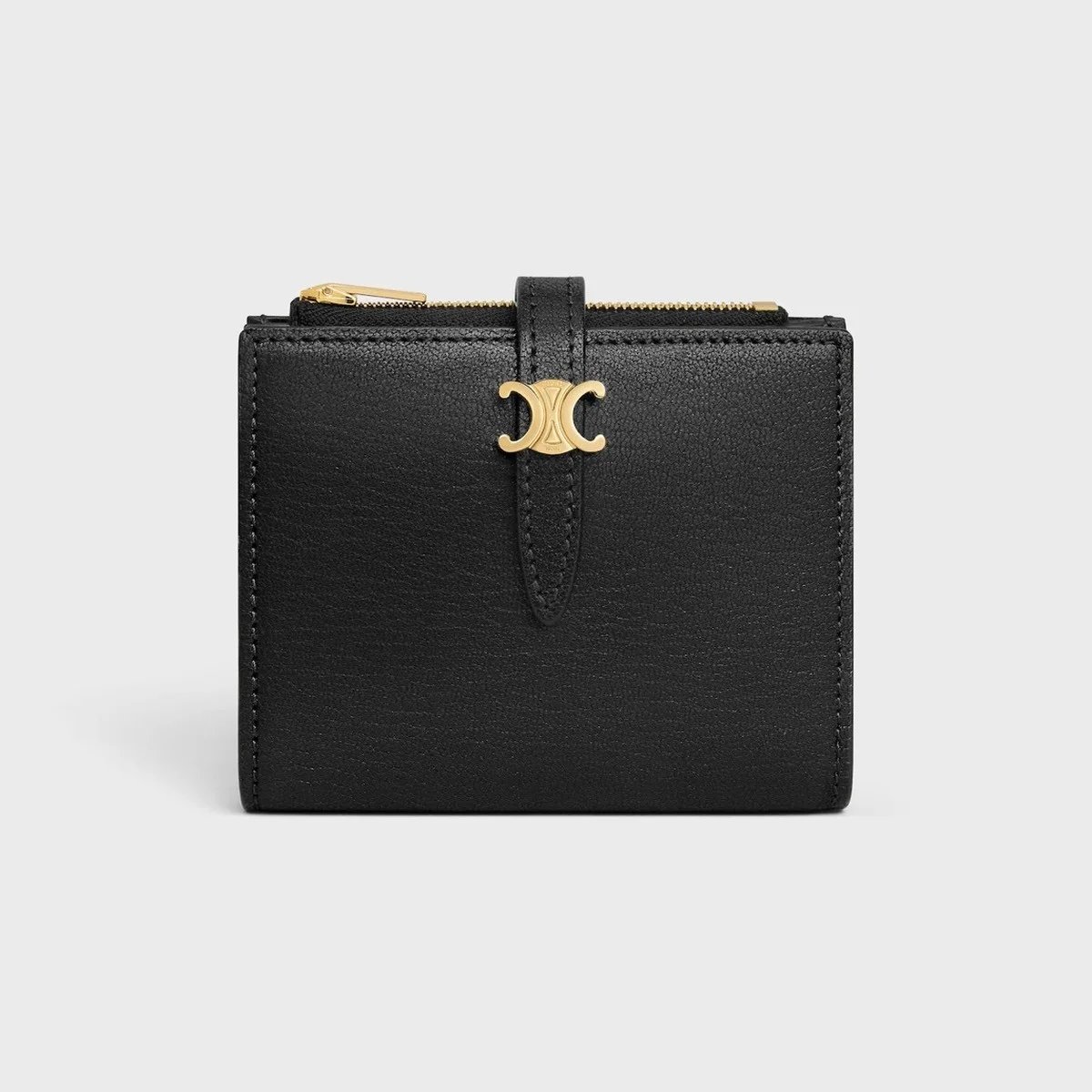 毎日に品よく寄り添う、セリーヌの黒財布 vol.1502