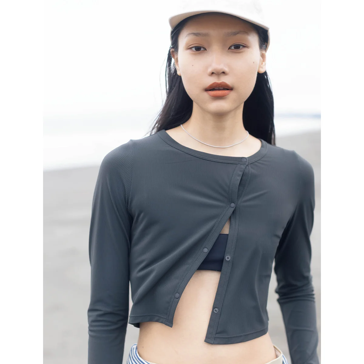 夏に向けて手に入れたい、アートTシャツ、UVカーディガンが新登場！｜ SPURSHOP４月の新作