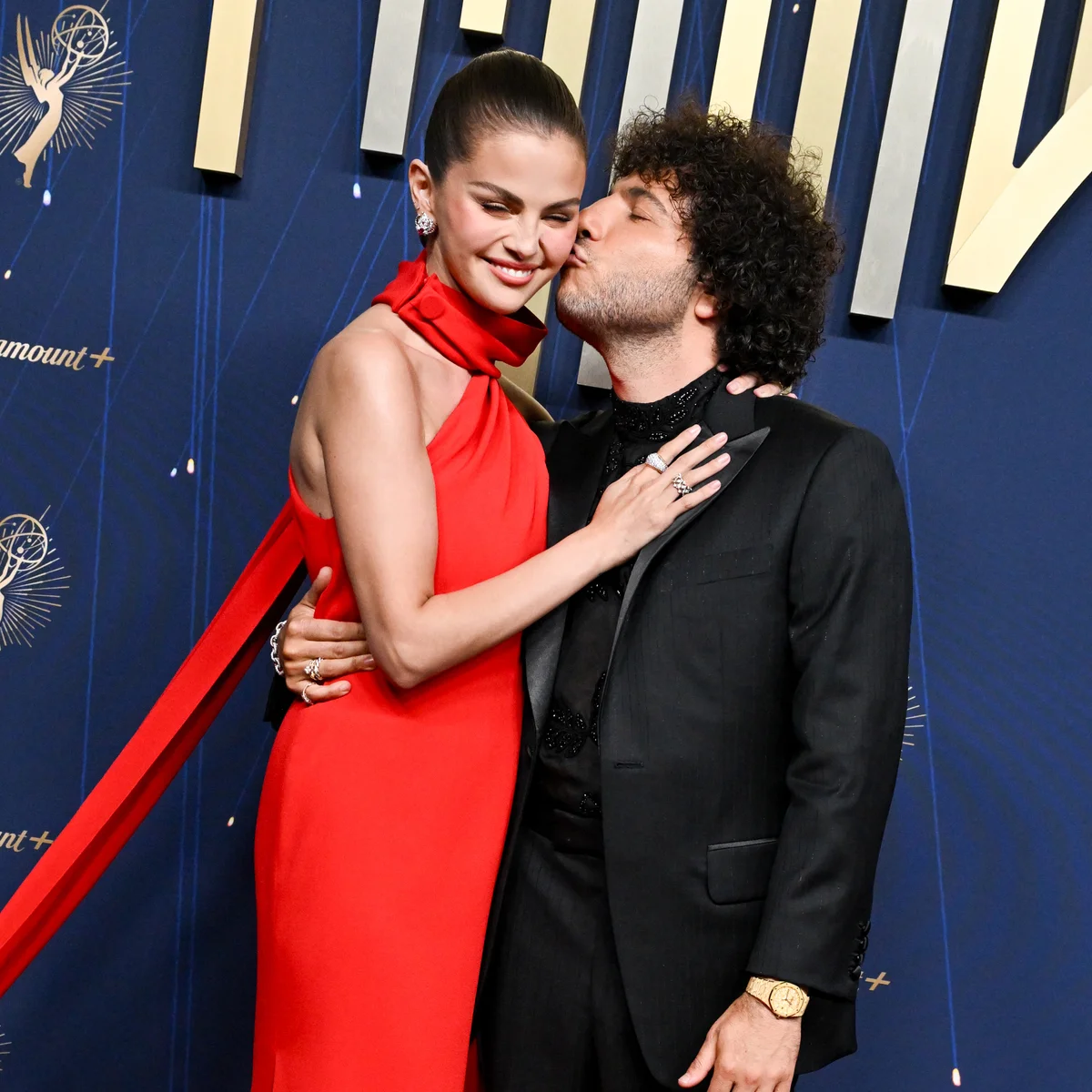 セレーナ・ゴメス＆ベニー・ブランコが結婚！ スピーチを行った親友のテイラー・スウィフト、エド・シーラン、パリス・ヒルトンら豪華な顔ぶれが式に集結