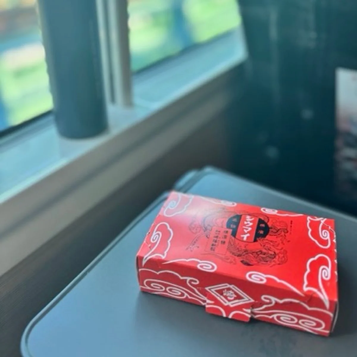 370円で買える電車旅の小確幸【崎陽軒ポケットシウマイ】を讃えたい