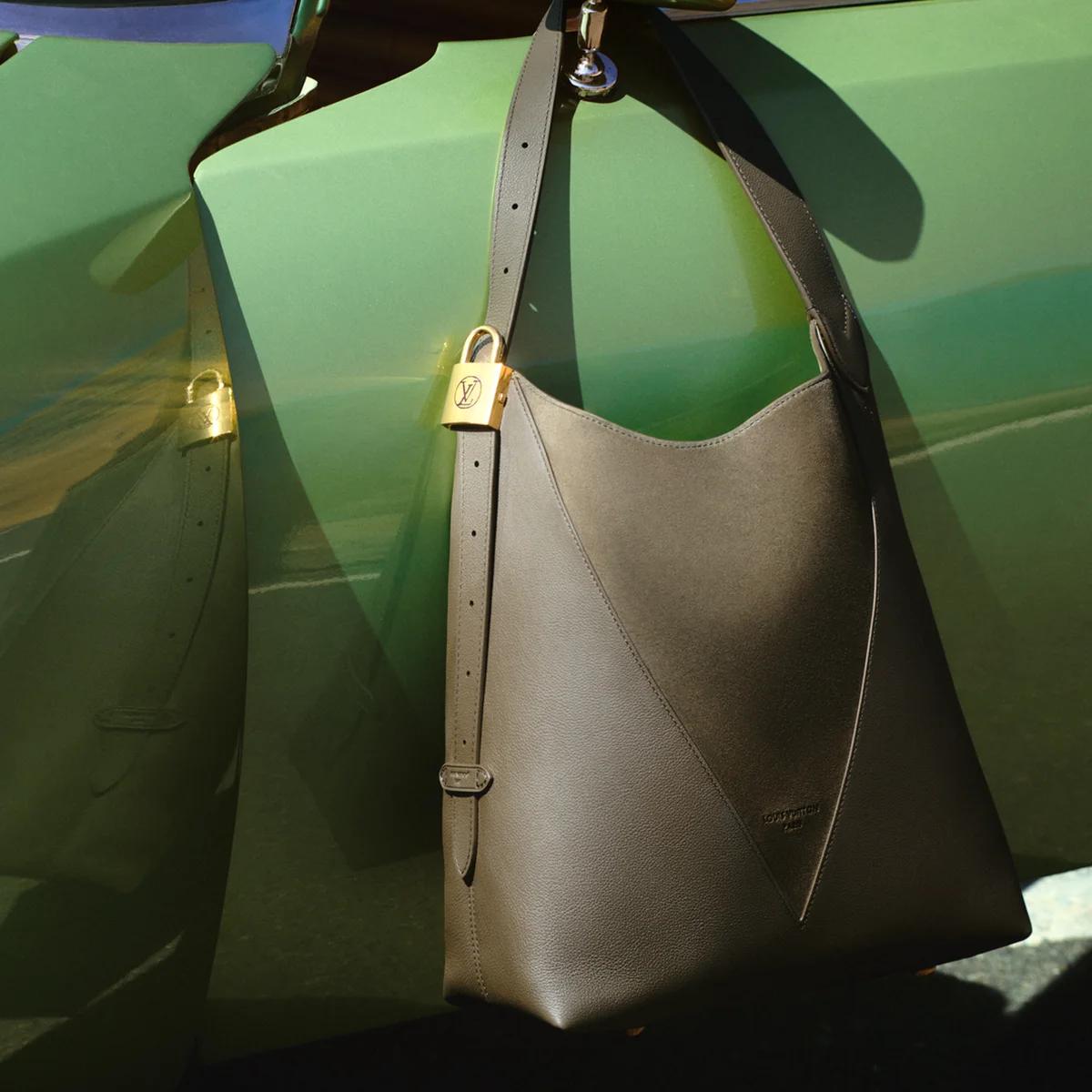 新作バッグやスニーカーも登場！ 【ルイ・ヴィトン】が旅の装いを彩る、新作｢フライト･モード｣コレクションを発売