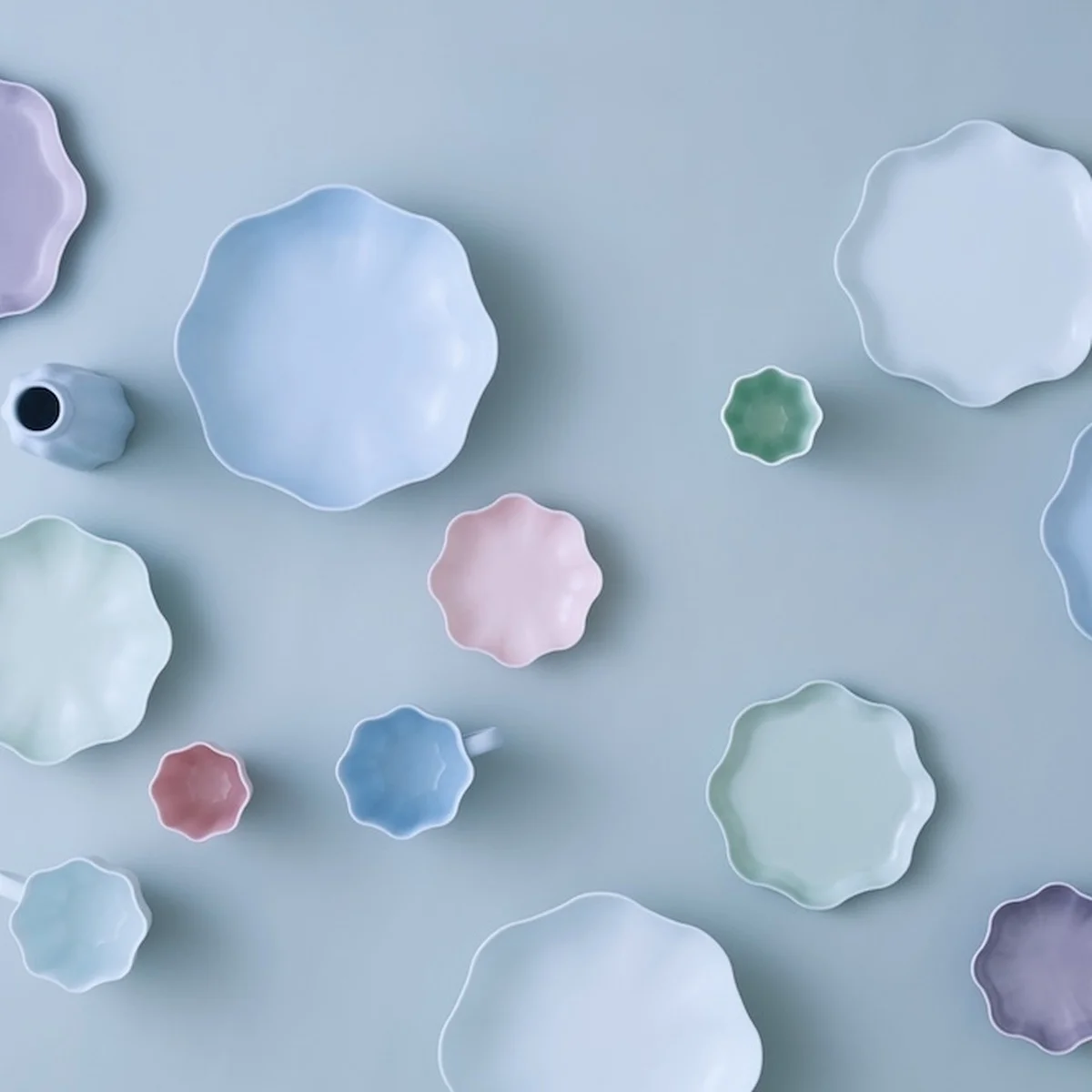 【CFCL】伊万里鍋島焼の窯元・畑萬陶苑とテーブルウエアシリーズ「PORCELAIN POTTERY」をローンチ。伊勢丹新宿店でポップアップを開催