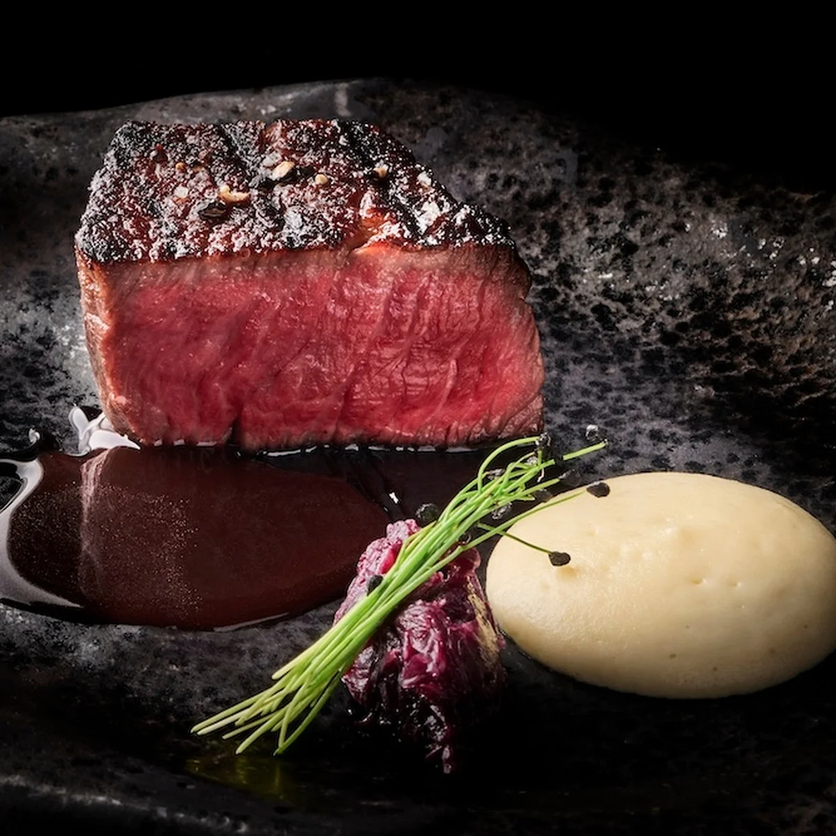 地上250mの絶景とともに、珠玉のクリスマスメニューを堪能。KEI Collection PARISにクリスマス特別コースが登場