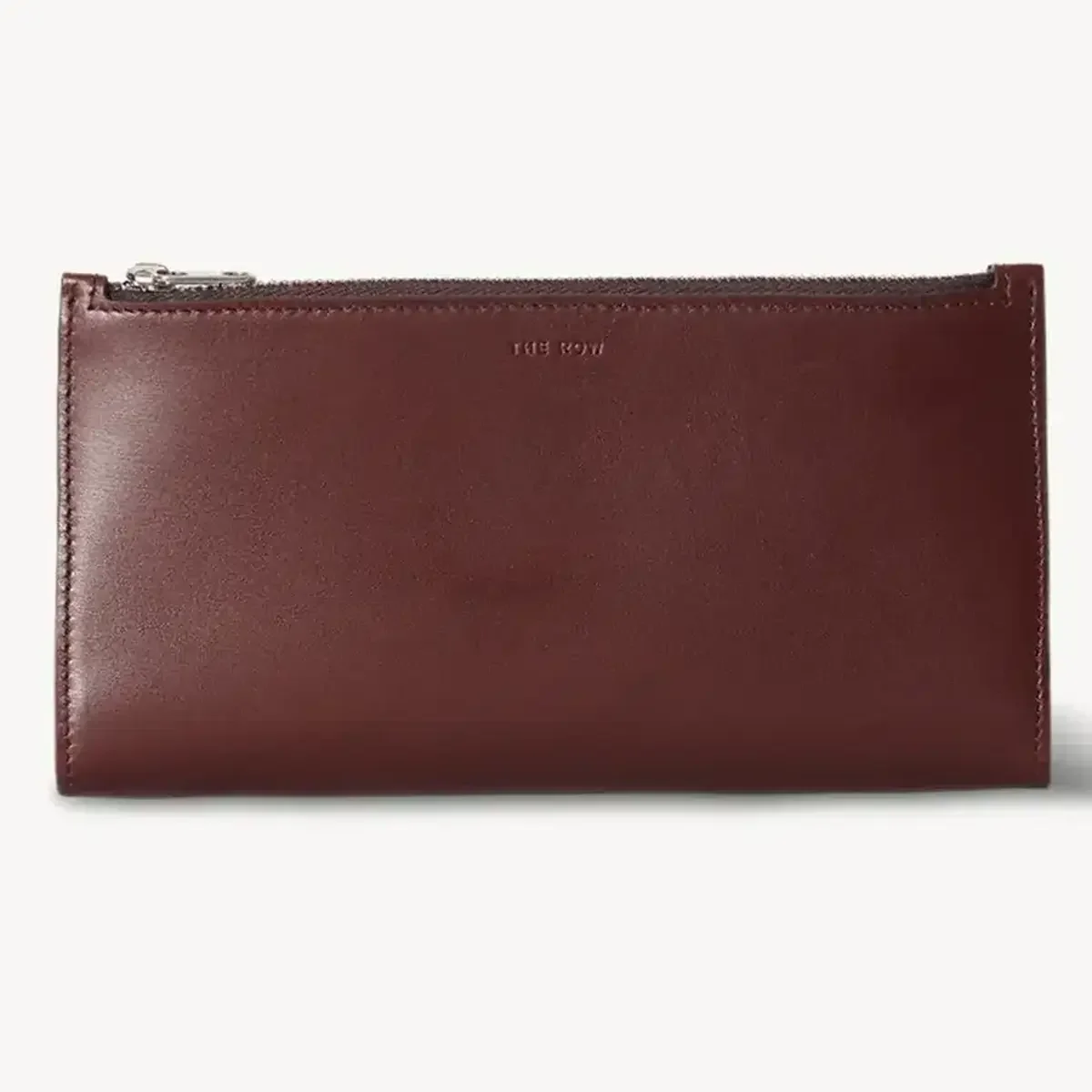 【ザ・ロウ】研ぎ澄まされた美しさが際立つ、ミニマルな長財布