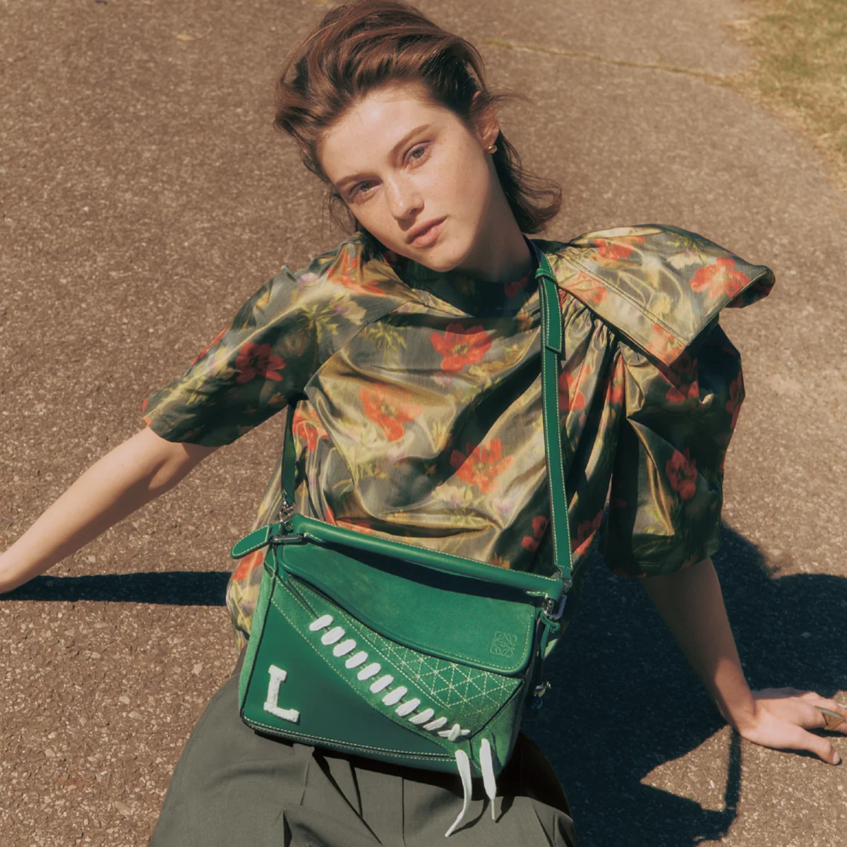 LOEWEのアイコンバッグは進化する